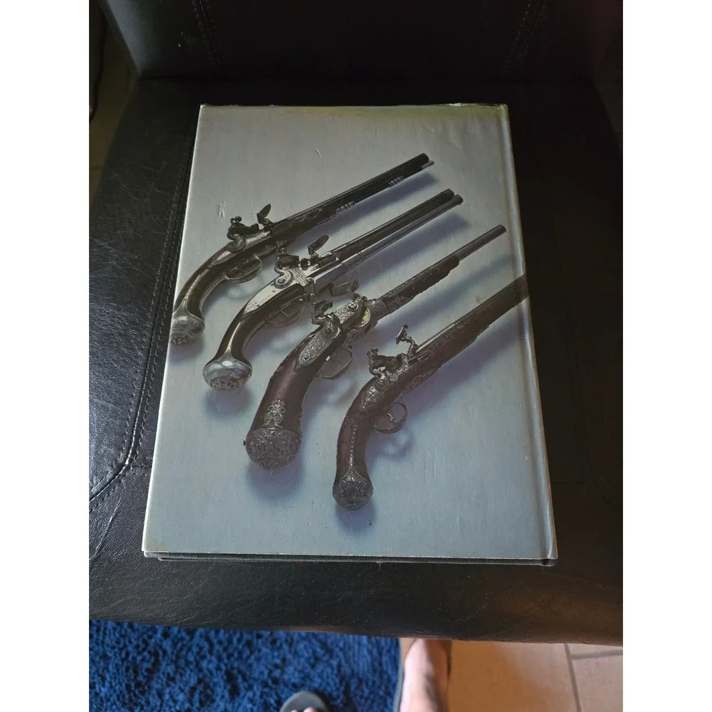 Hamlyn The Illustrated‎ Book of Pistols Hardcover Reference 1979 by F. Wilkinson
